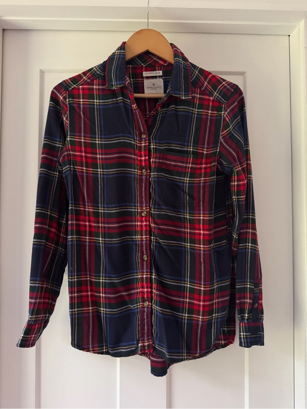 American Eagle Ahh-mazingly Soft Plaid Flannel Button Down Shirt Size S Small